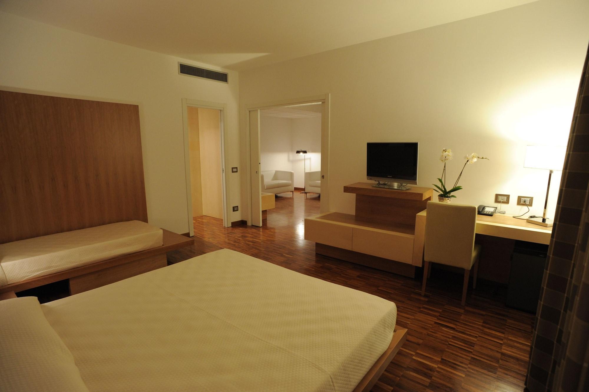 Eureka Palace Hotel Spa Resort 카시빌레 외부 사진